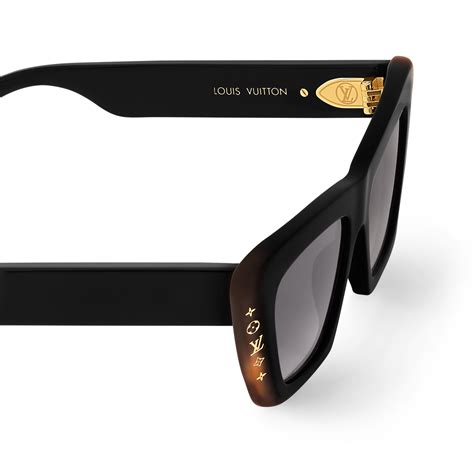 louis vuitton moon cat eye sunglasses|LV Moon Daily Cat Eye Sunglasses S00 .